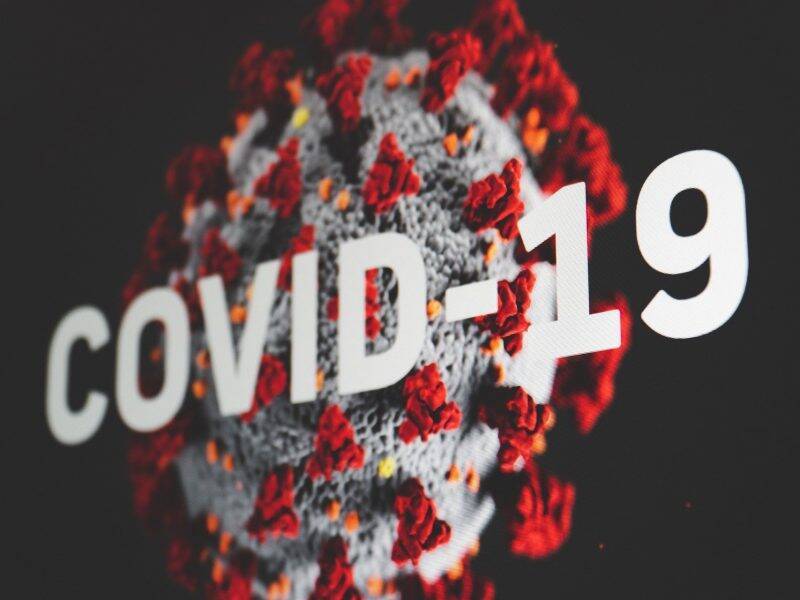 Грипп, ОРВИ и не только: врач рассказал, под какие болезни «маскируется» COVID-19