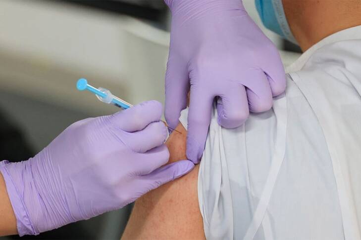 Больнице на Закарпатье запретили делать прививки от коронавируса