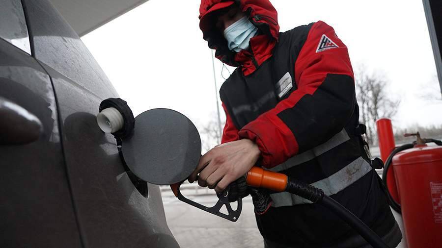 Эксперт спрогнозировал эффект от возможной корректировки демпфера цен на бензин
