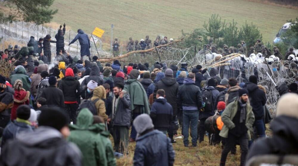 Мигранты снова пытались прорваться в Польшу - подробности инцидента на границе