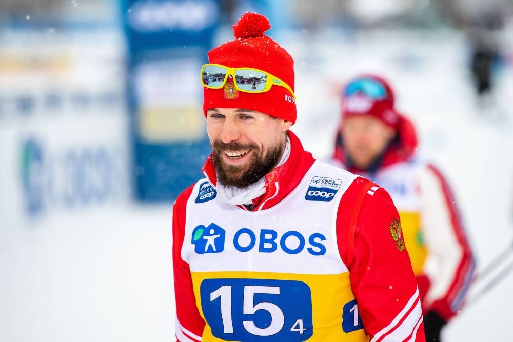 Российский лыжник Устюгов завоевал серебро в спринте на этапе Кубка мира