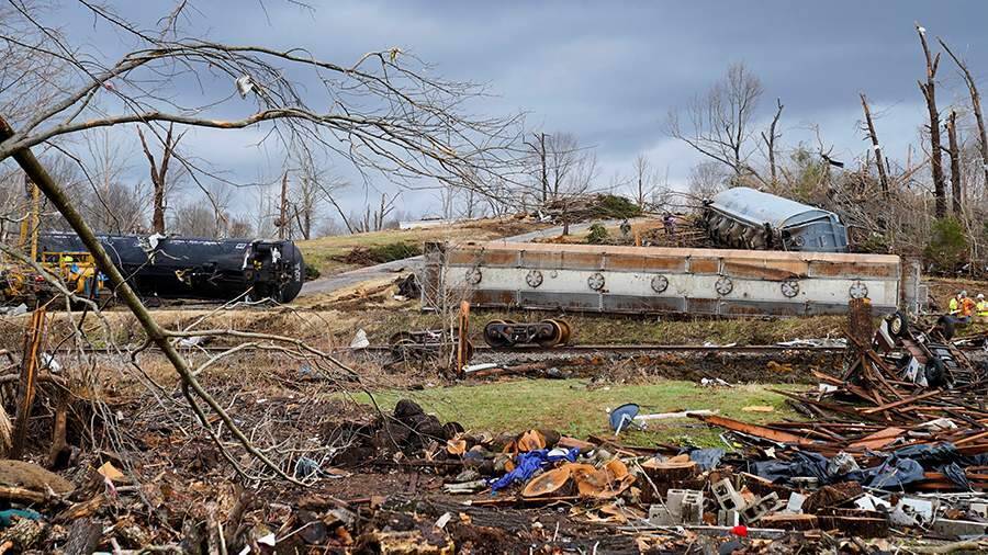 Байден поручил направить помощь в пострадавшие от урагана регионы США