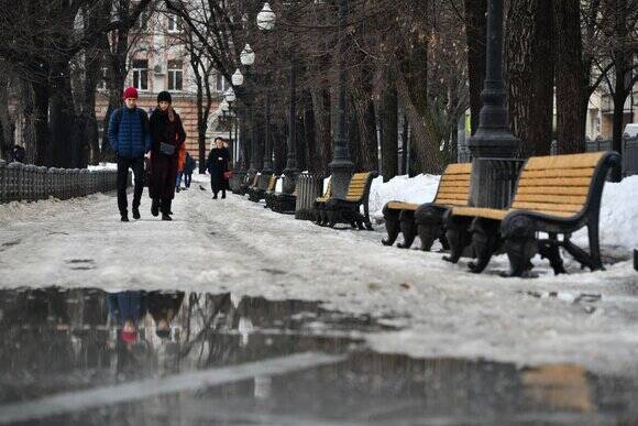 Резкое потепление придет в Москву уже в воскресенье