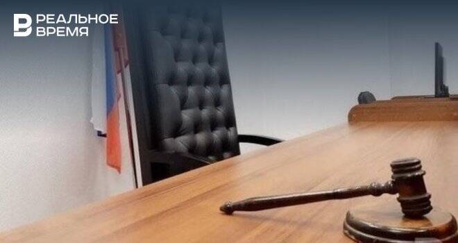 Российским судьям запретили материться в официальных документах