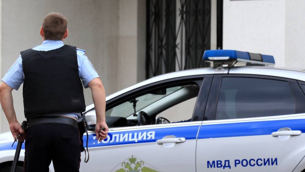 Житель Тверской области дал незнакомцу карту и назвал пин-код, а потом пошел в полицию