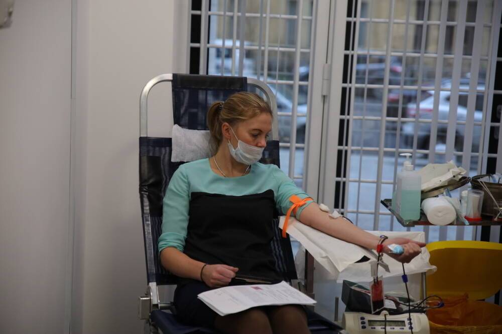 Десятки петербургских волонтеров вступили в ряды доноров костного мозга