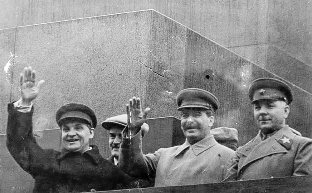 Яков Охотников: что стало с человеком, который ударил Сталина по голове - Русская семерка