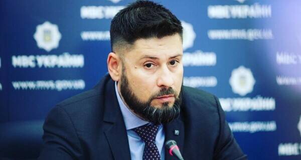 Опубликовали второе видео с замглавы МВД Гогилашвили, в котором он возмутился, что его не узнали