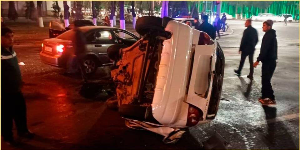 В Ташкенте произошло очередное смертельное ДТП. Один из автомобилей не уступил другому на перекрестке