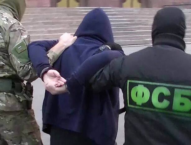 Украинские неонацисты готовили теракты в учебных заведениях России