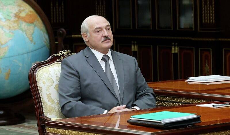 Впервые за четверть века Лукашенко сменил главу Центризбиркома