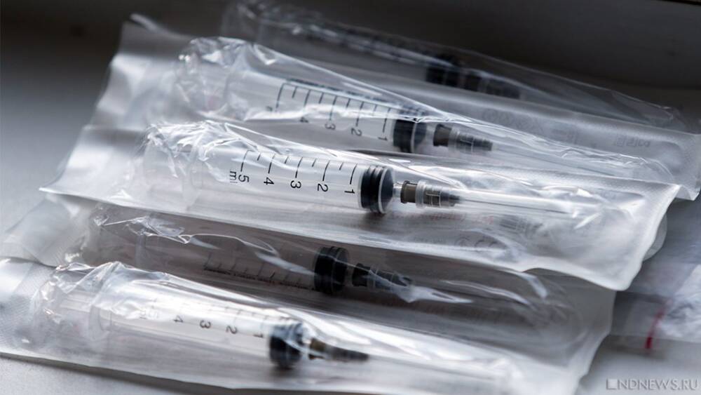 В Челябинской области начали отстранять о работы бюджетников, не поставивших прививки от ковида