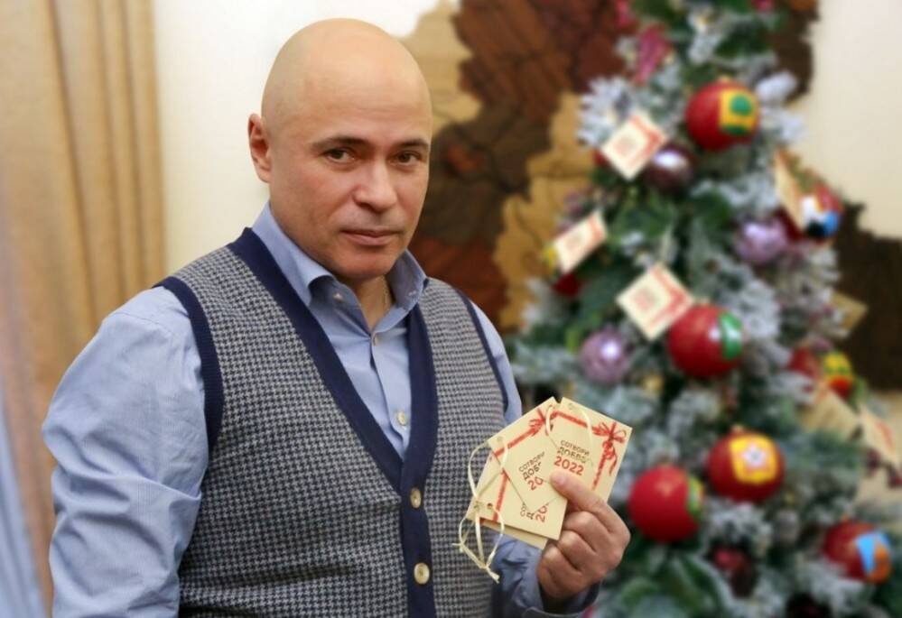 Игорь Артамонов дал старт новогодней акции
