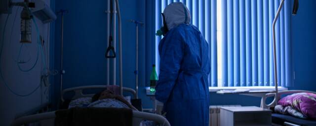 В Энгельсе 70-летней пенсионерке с коронавирусом медработники посоветовали ползти домой