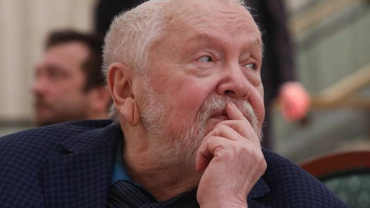«Большая потеря для кинематографа»: Крюков прокомментировал смерть Соловьева