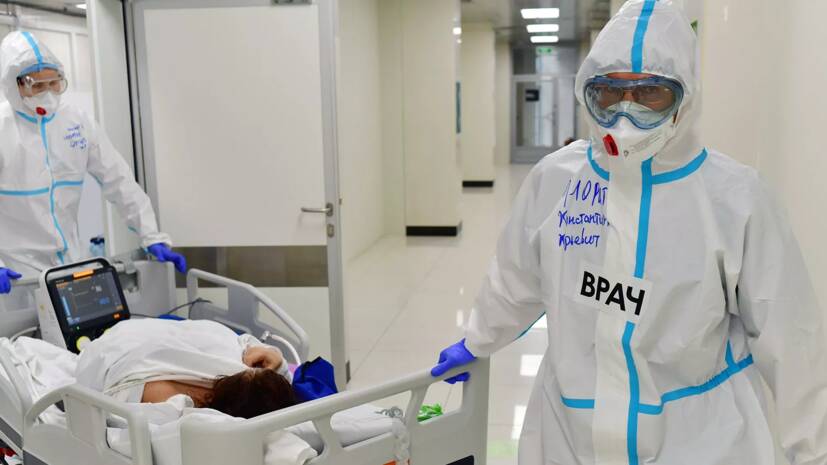 Мурашко заявил о снижении показателей заболеваемости коронавирусом в России