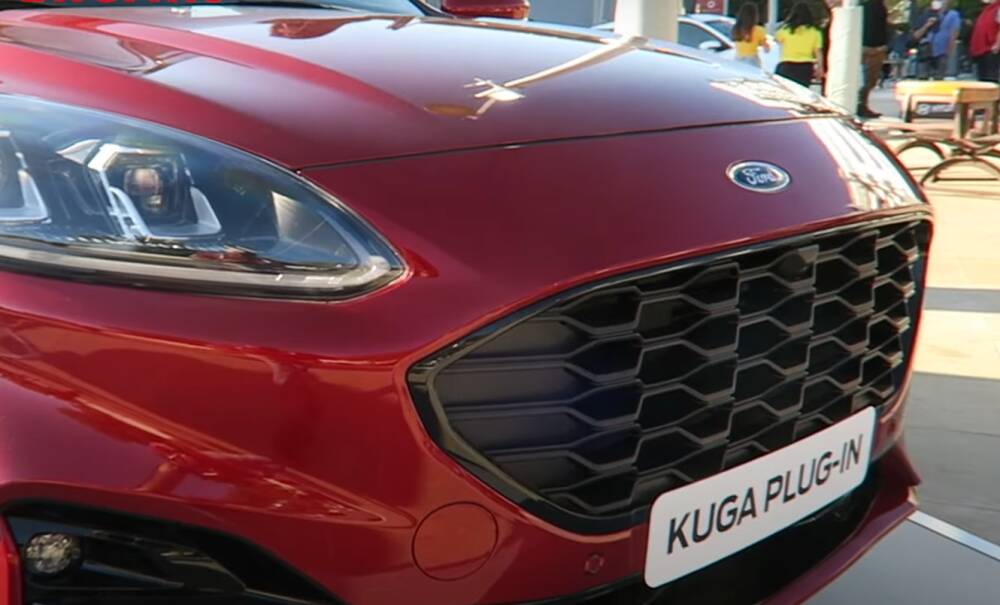 Ford Kuga 2022 года будет ярко выделяться на дорогах Украины: первые фото новинки