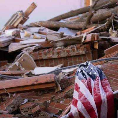 74 человека погибли в Кентукки в результате торнадо