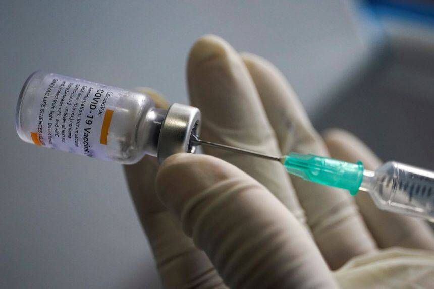 ВВС США уволили со службы 27 человек за отказ вакцинироваться