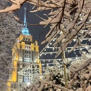 Москву рекордно засыпало снегом