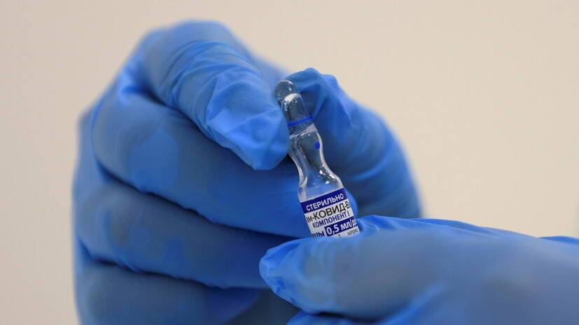 Гинцбург назвал условие для изменения вакцины «Спутник V» под омикрон-штамм