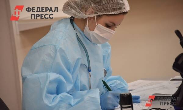 В России собираются изменить выплаты медикам, работающим с COVID