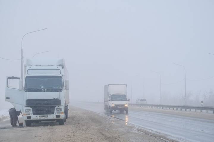 Водителей предупреждают о ледяном дожде на трассах Волгоградской области