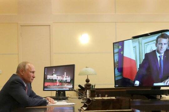 Путин и Макрон обсудили ситуацию на Украине