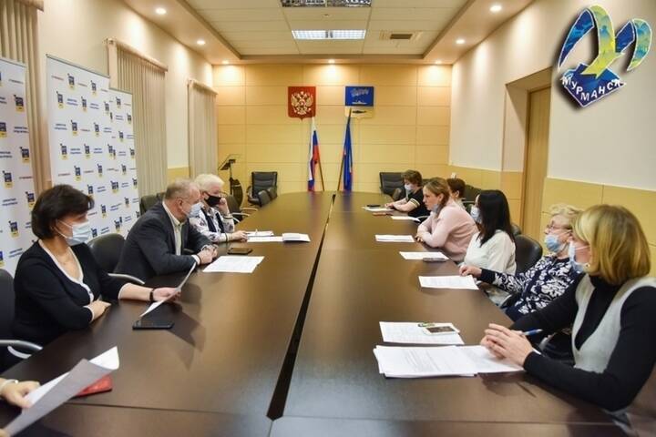 В Мурманске состоялось заседание совета акции «Помоги спасти жизнь ребенка»