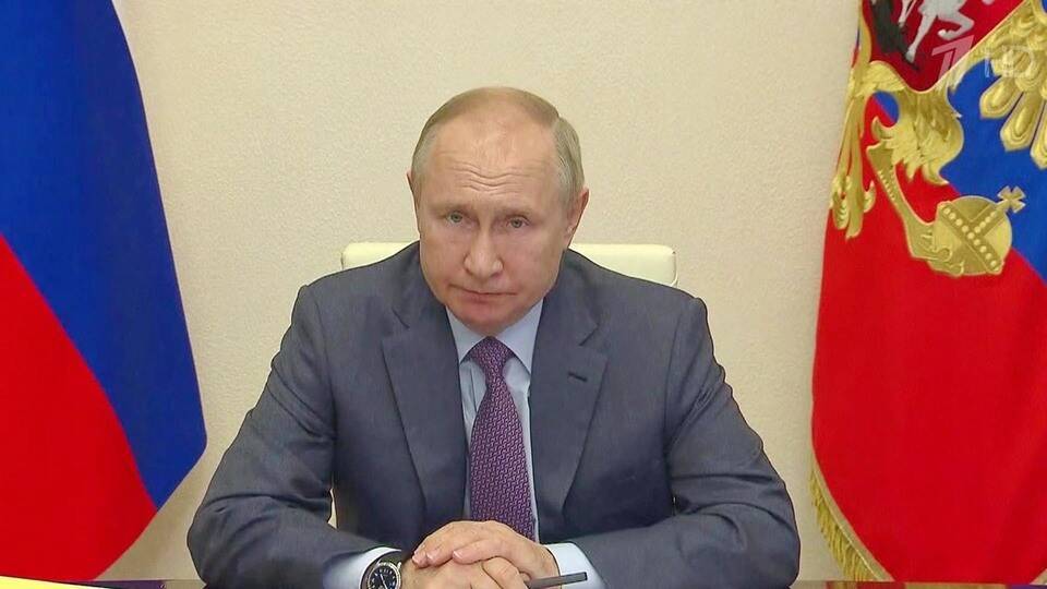Ситуацию с коронавирусом Владимир Путин обсудил с правительством