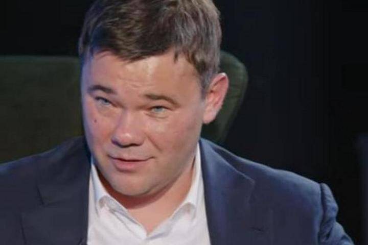 Бывший руководитель президентского офиса заявил, что Зеленский должен ему денег