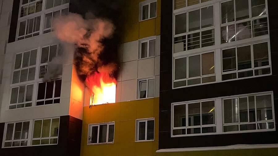 В Новосибирске из-за пожара в жилом доме эвакуировали 49 человек