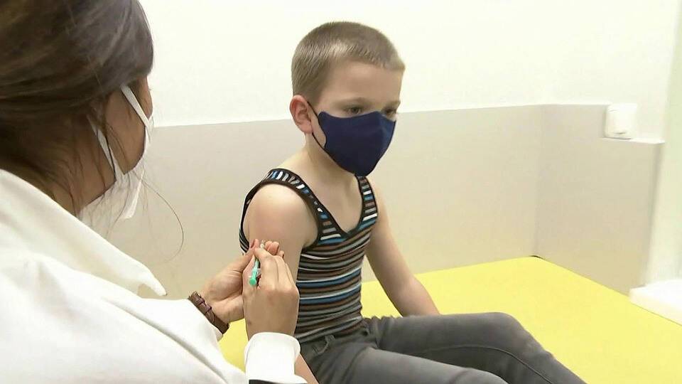 В Европе начинают массово прививать детей от коронавируса