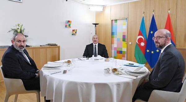 Алиев сослался на «психологическую травму» Армении: «В любом случае — мы соседи»