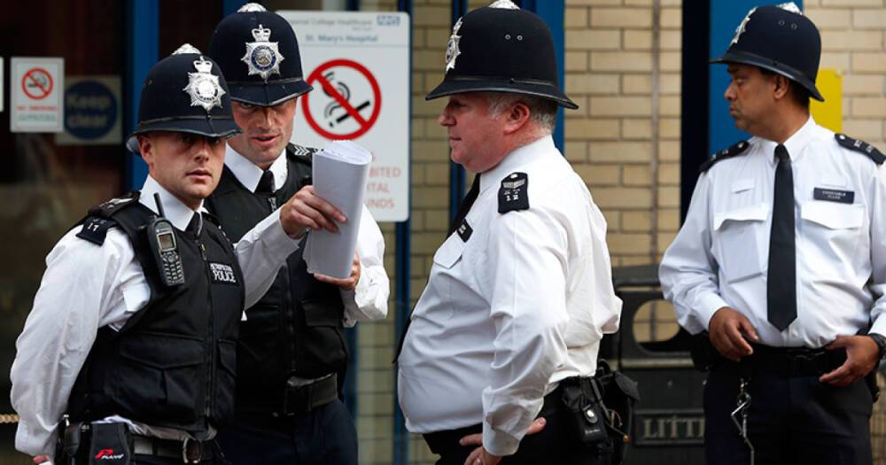 Импровизация полиции Лондона: Ведомство ищет преступников с помощью рождественского календаря