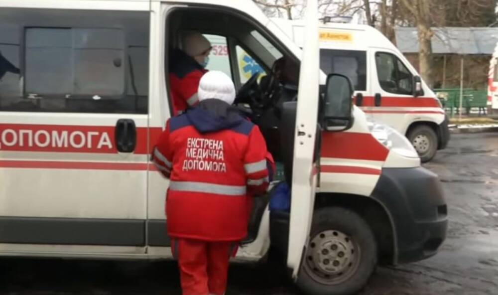 На стадионе обнаружили тело украинки: прохожие спохватились слишком поздно