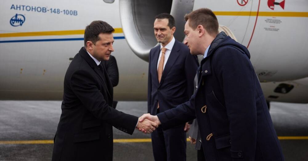 Зеленский прилетел в Брюссель с двухдневным визитом: с кем президент проведет переговоры (фото)