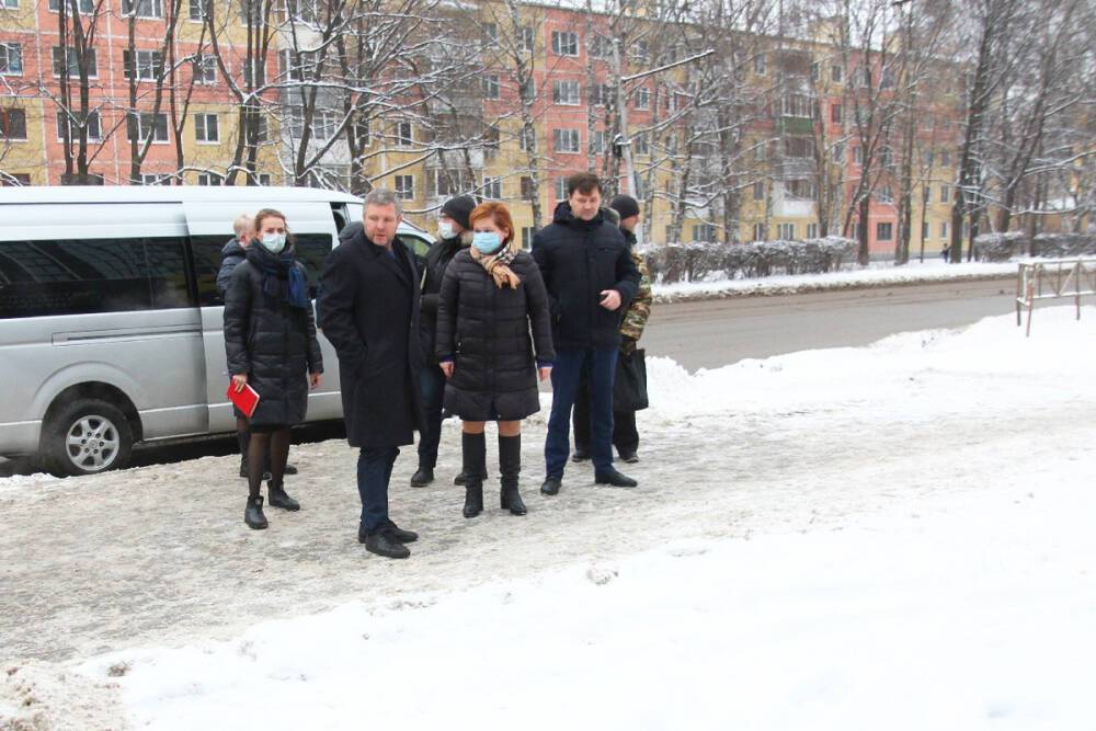 Сорокина проконтролировала уборку снега в Октябрьском районе Рязани