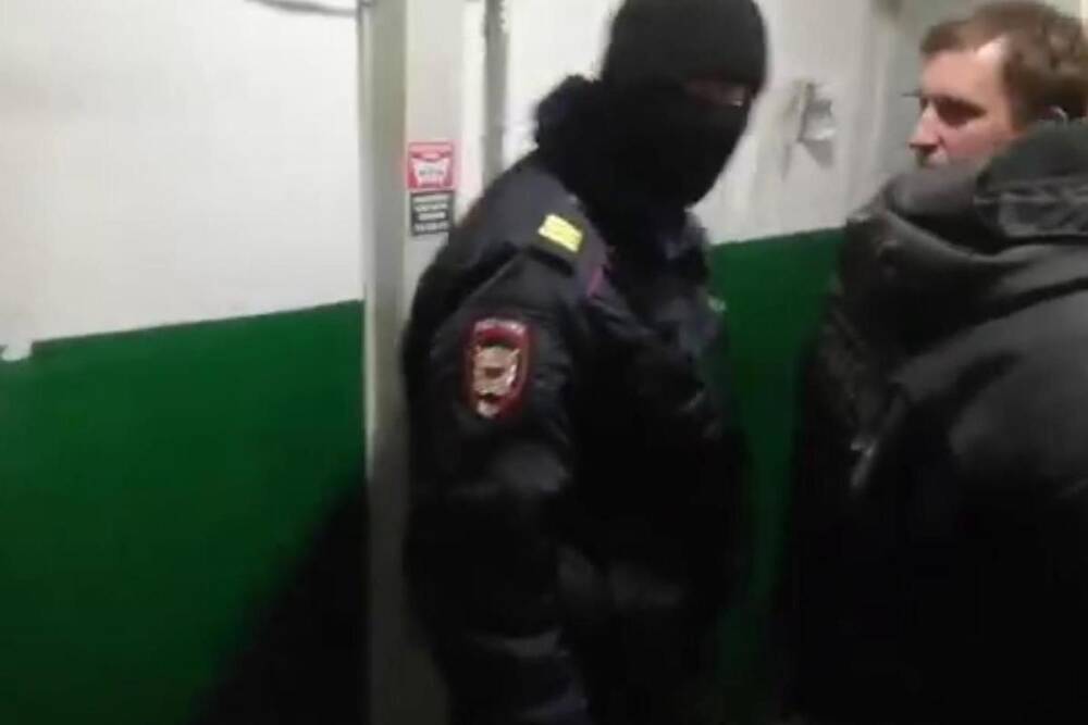 В Череповце задержали противницу QR-кодов, распылившую дихлофос на росгвардейцев