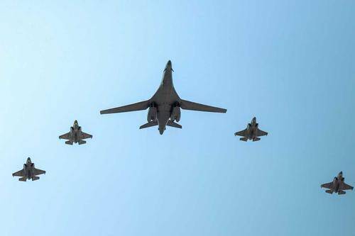 Американский портал 19FortyFive: ВВС США готовятся к войне с Россией или Китаем