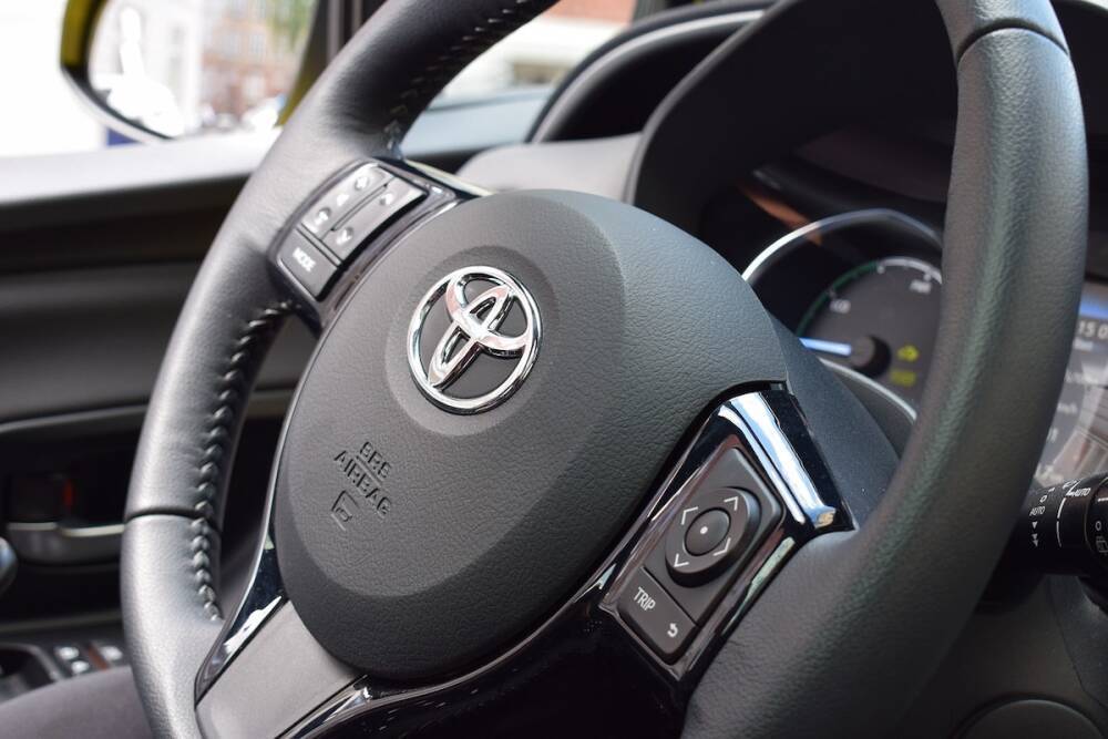 Toyota представит 30 новых моделей электромобилей