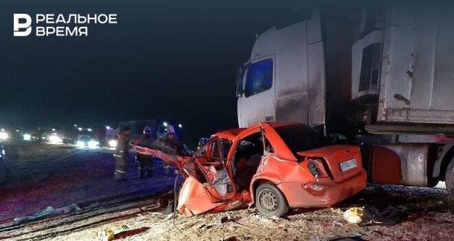В Татарстане требуют возбудить уголовное дело после аварии с Chevrolet и грузовиком Volvo