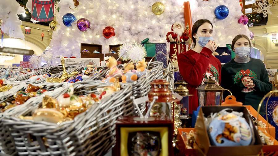 Попова назвала условие встречи Нового года в России без новых ограничений