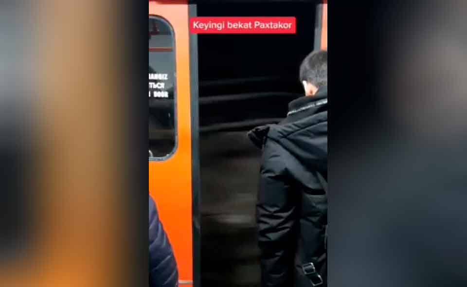 Очередной инцидент в ташкентском метро. Пассажиры ехали с открытой дверью в вагоне