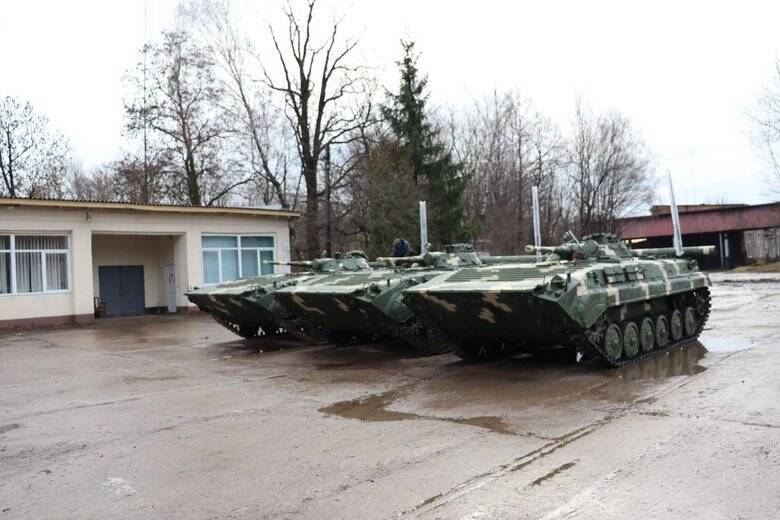 Во Львове для ВСУ модернизовали партию БМП-1