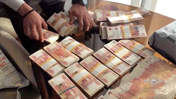 Более млрд рублей: в Москве задержаны подпольные банкиры