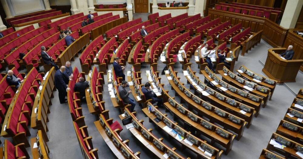 Арахамия, Порошенко, Тищенко и Кива: кто в ноябре лишился депутатских 45 тыс. из-за прогулов Рады