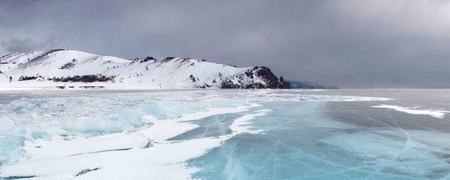В Иркутской области зимние маршруты вдоль Байкала из-за тонкого льда откроются позже