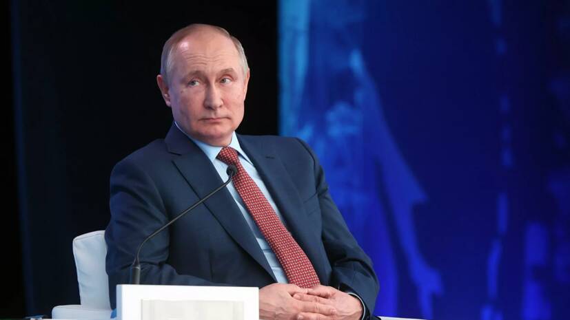 Путин заявил, что санкции стали инструментом конкурентной борьбы