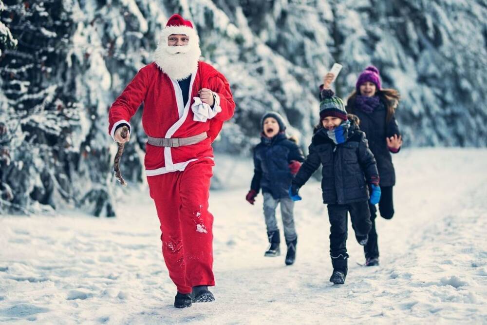 Деды Морозы перекроют движение в центре Петербурга 26 декабря